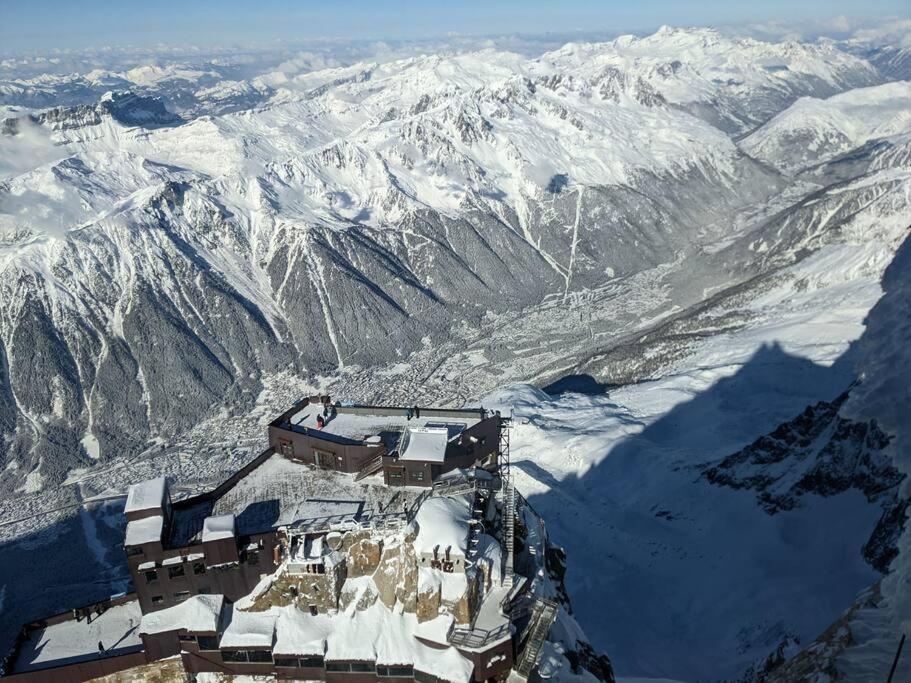 Chalet L'Ilet Ensoleille /Sunny Island Chalet Chamonix Exteriör bild